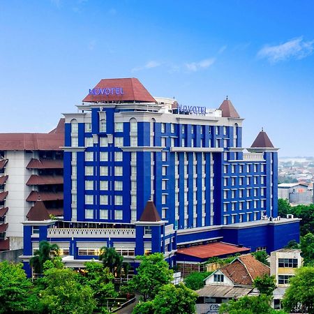 Novotel Semarang Exterior foto